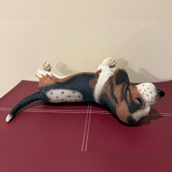 Basset Hound Figurine Standing Resin 7.5” tall - Picture 7 of 12